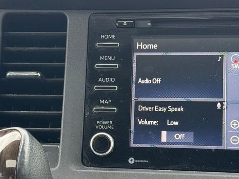 Used 2020 Toyota Sienna AWD image 39