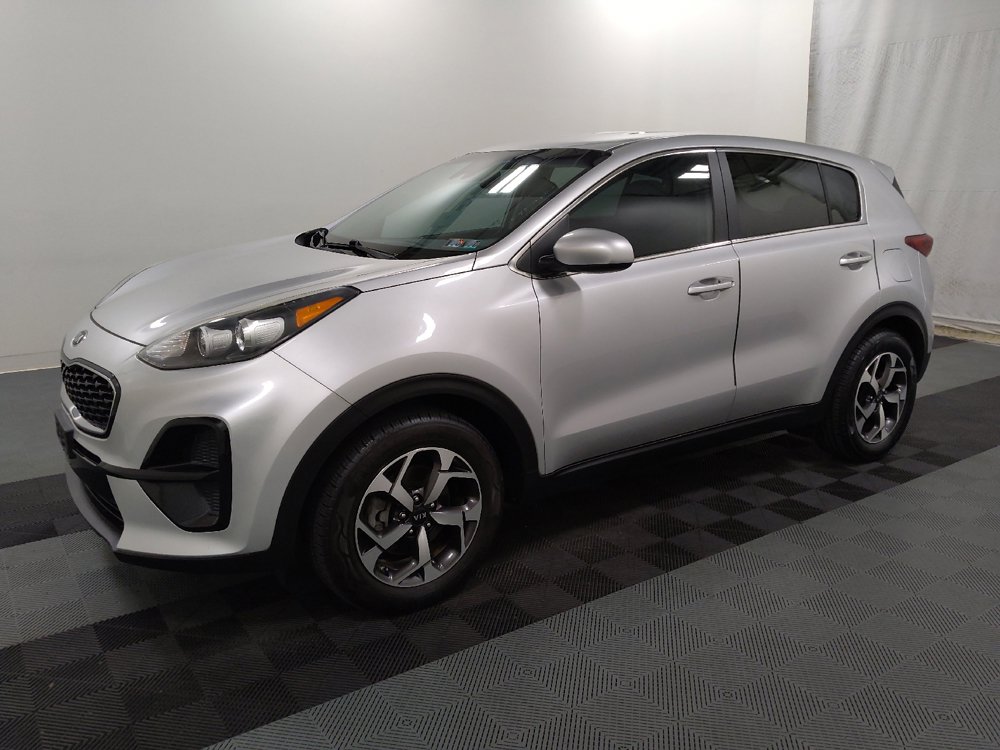 Used 2020 Kia Sportage LX FWD image 2