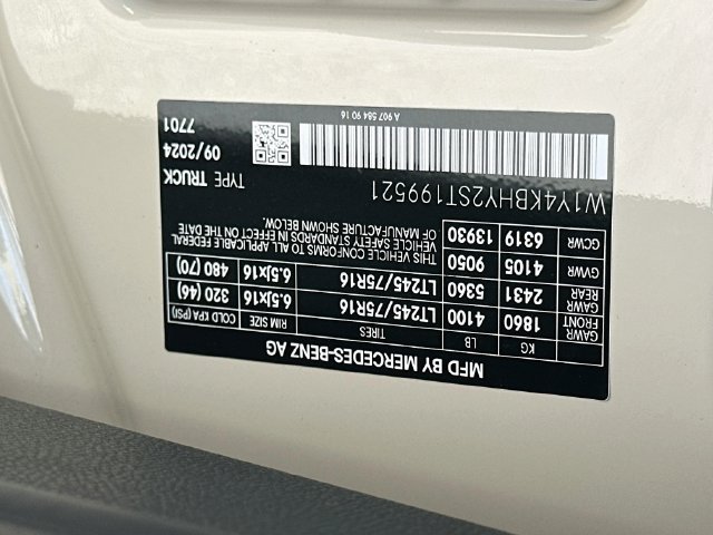 Certified 2025 Mercedes-Benz Sprinter 2500 image 27