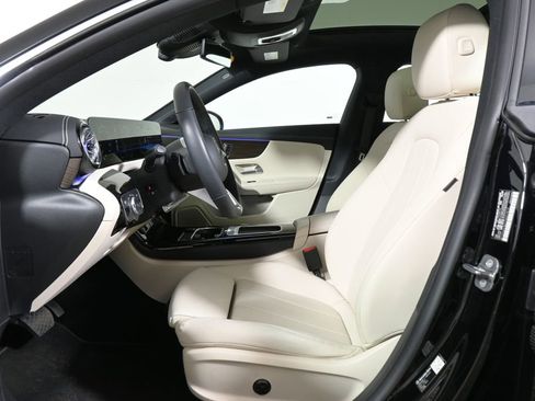 Used 2026 Mercedes-Benz CLA 250 4MATIC image 3