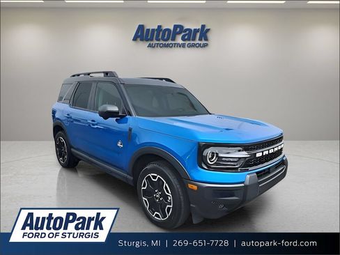 Used 2025 Ford Bronco Sport Outer Banks w/ Outer Banks Tech Package+ AWD/4WD image 1