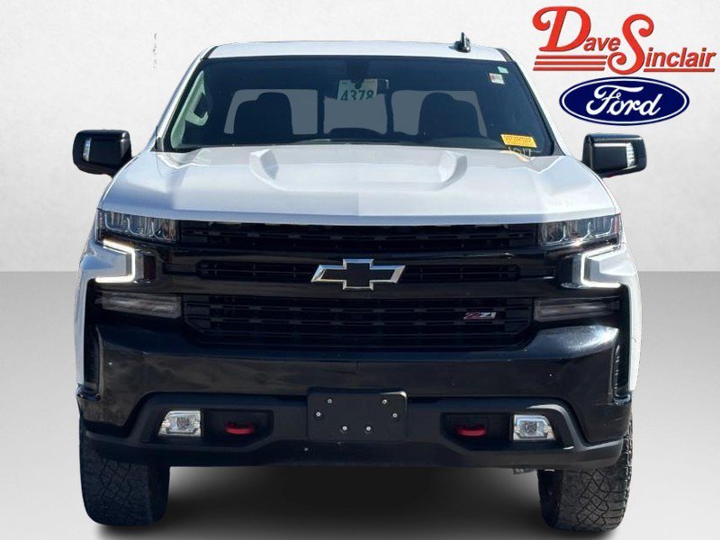 Used 2021 Chevrolet Silverado 1500 LT Trail Boss w/ Convenience Package II AWD/4WD image 2