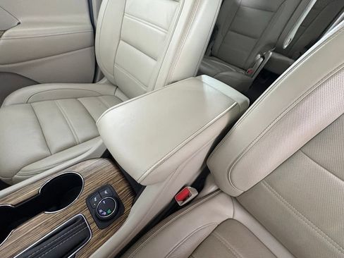 Used 2019 GMC Acadia Denali w/ Technology Package FWD image 35