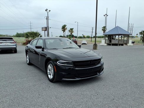 Used 2023 Dodge Charger SXT RWD image 2