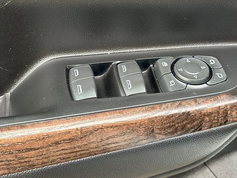 Certified 2023 GMC Acadia Denali image 12