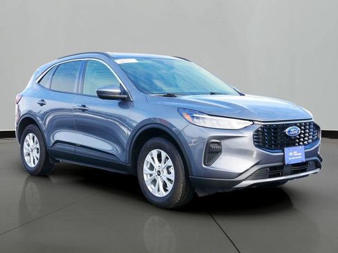 Certified 2023 Ford Escape Active w/ Tech Pack #2 image 4