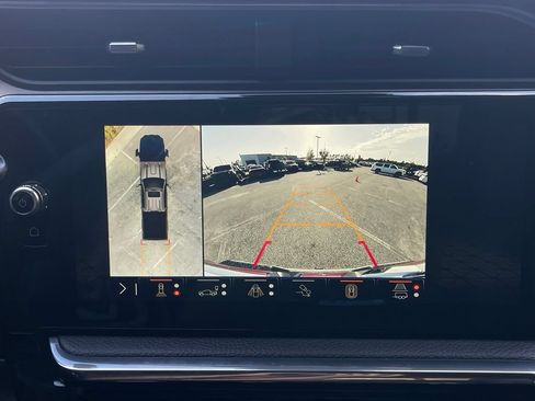 Used 2024 GMC Sierra 2500 Denali w/ Denali Reserve Package AWD/4WD image 64