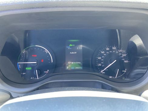 Used 2022 Toyota Sienna XLE w/ XLE Plus Package FWD image 27