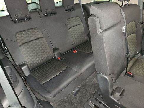 Used 2023 Nissan Pathfinder S image 23