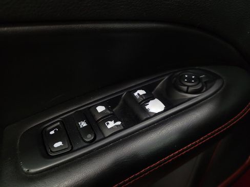 Used 2018 Jeep Compass Trailhawk w/ Cold Weather Group AWD/4WD image 27
