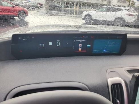 New 2025 Ford Expedition Active image 24