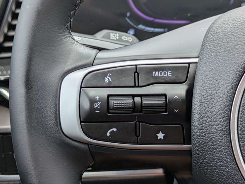 Used 2025 Kia Sportage EX FWD image 32