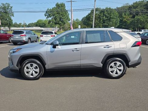 Used 2025 Toyota RAV4 LE AWD/4WD image 7