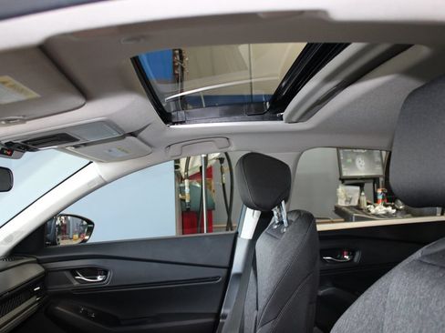 Used 2025 Honda Accord SE image 21