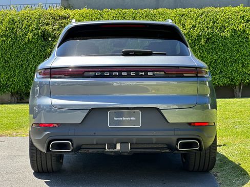 New 2026 Porsche Cayenne AWD/4WD image 7