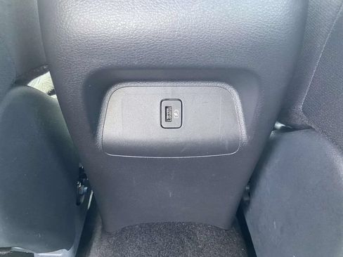 Used 2025 Nissan Sentra SV FWD image 11