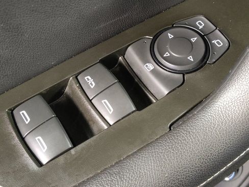 Used 2024 Chevrolet Blazer LT w/ Convenience Package FWD image 27
