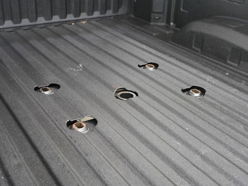 Used 2022 GMC Sierra 3500 Denali w/ Denali Black Diamond Edition image 18