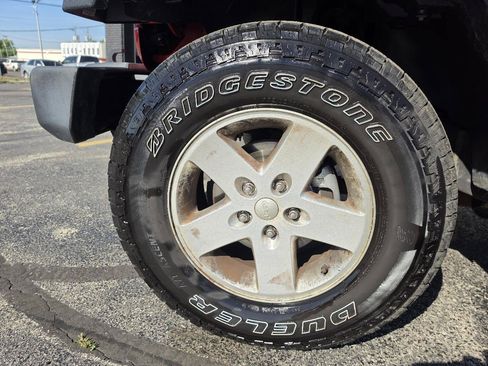 Used 2017 Jeep Wrangler Unlimited Sport w/ Quick Order Package 24S AWD/4WD image 9