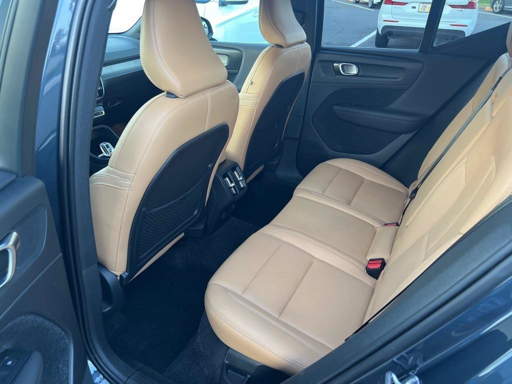 Used 2020 Volvo XC40 T5 Inscription w/ Protection Package Premier AWD/4WD image 15