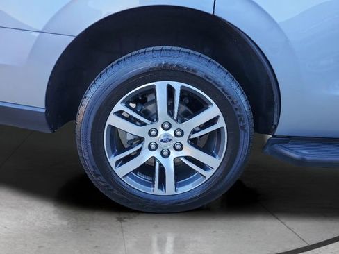 Used 2024 Ford Expedition Limited image 30