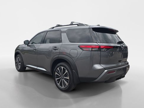 New 2026 Nissan Pathfinder Platinum w/ Cargo Package FWD image 3