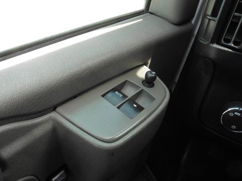 Used 2019 Chevrolet Express 2500 w/ Driver Convenience Package RWD image 26