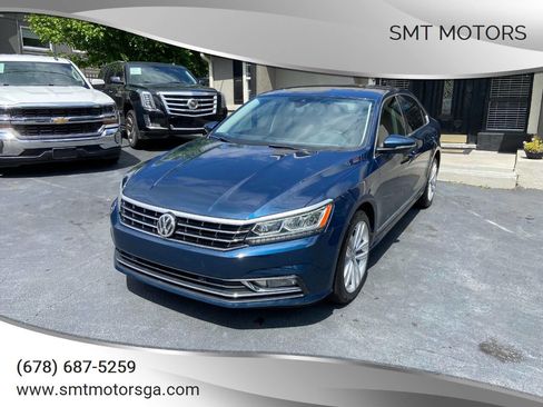 Used 2018 Volkswagen Passat 2.0T SEL Premium image 1