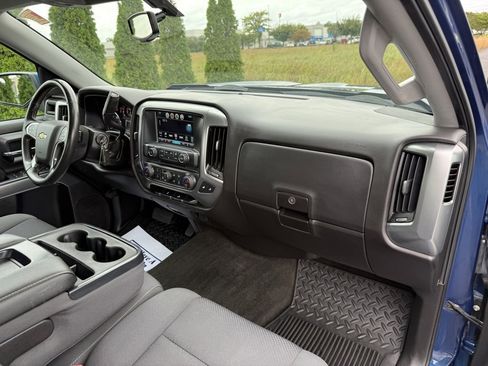 Used 2017 Chevrolet Silverado 1500 LT w/ All Star Edition image 40