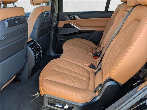 New 2026 BMW X7 xDrive40i image 16