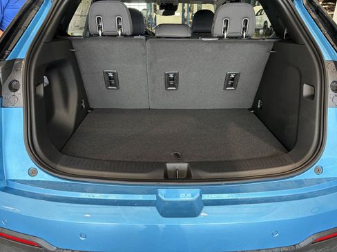 New 2027 Chevrolet Bolt LT FWD image 5