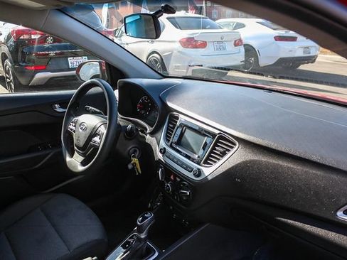 Used 2022 Hyundai Accent SE FWD image 21