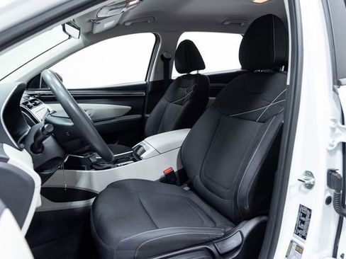 Used 2022 Hyundai Tucson SE image 21