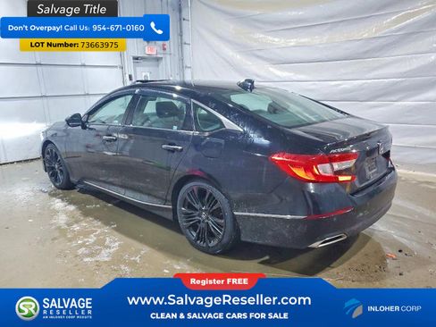 Used 2018 Honda Accord Touring image 3