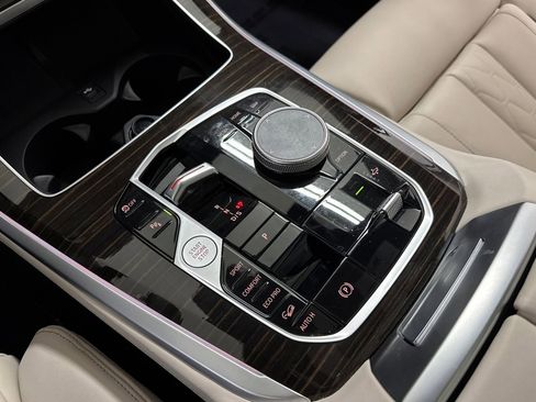 Used 2025 BMW X5 xDrive40i image 18