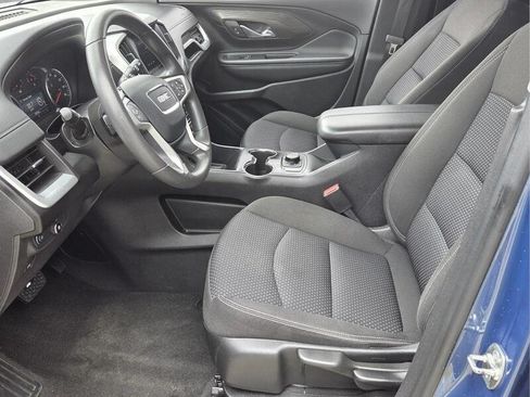 Used 2024 GMC Terrain SLE AWD/4WD image 10