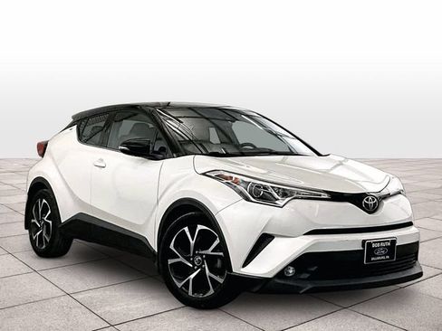 Used 2019 Toyota C-HR Limited FWD image 2