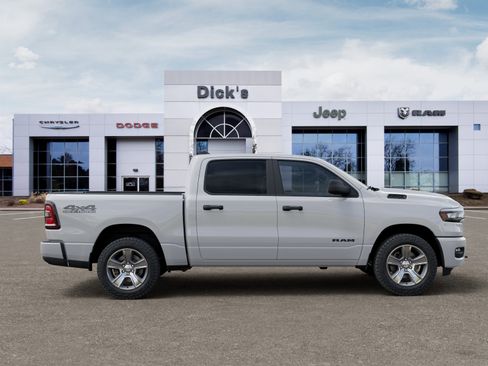 New 2026 RAM 1500 Express AWD/4WD image 21