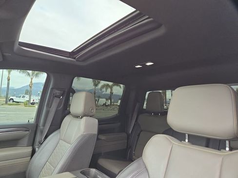 Used 2022 Chevrolet Silverado 1500 ZR2 w/ Technology Package image 5