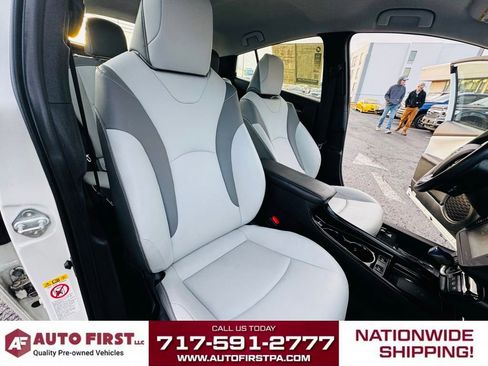 Used 2020 Toyota Prius Prime XLE image 25