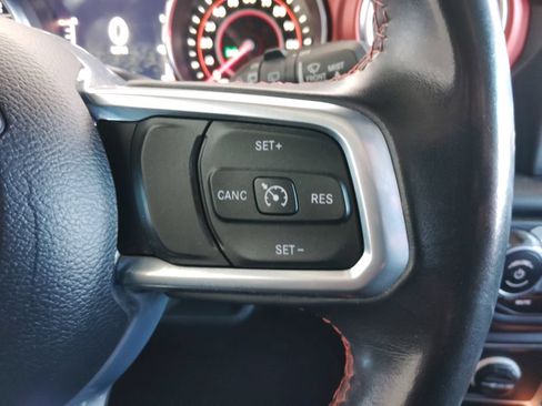 Used 2021 Jeep Wrangler Unlimited Rubicon AWD/4WD image 31