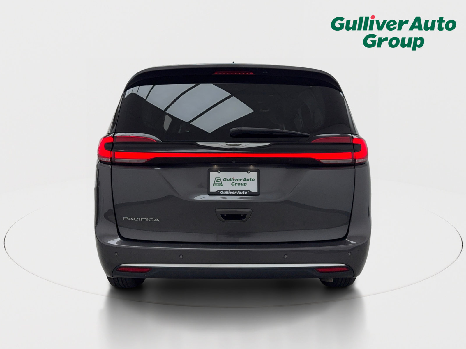 Used 2023 Chrysler Pacifica Touring-L FWD image 7