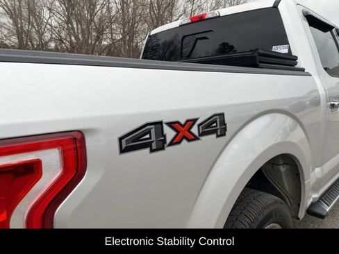 Used 2016 Ford F150 XLT w/ Equipment Group 302A Luxury image 8