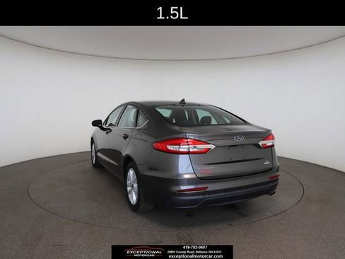 Used 2019 Ford Fusion SE image 13
