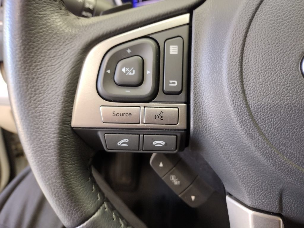 Used 2017 Subaru Outback 3.6R Limited AWD/4WD image 30