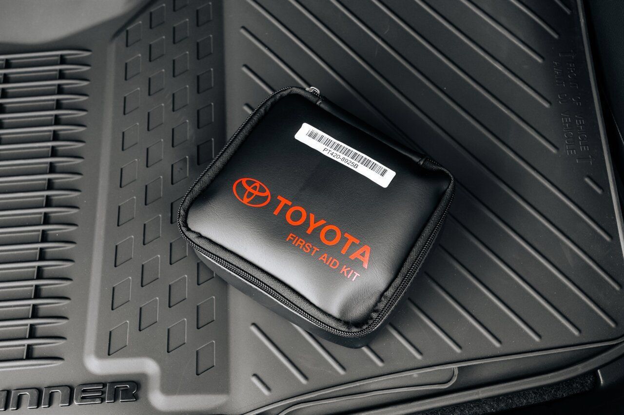 Used 2026 Toyota 4Runner SR5 AWD/4WD image 48
