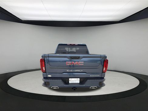 Used 2025 GMC Sierra 1500 Denali w/ Technology Package AWD/4WD image 6