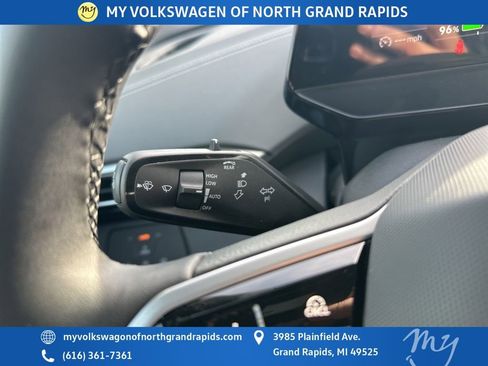 New 2025 Volkswagen ID.4 Pro image 19