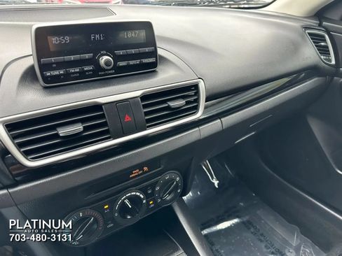 Used 2015 MAZDA MAZDA3 i SV FWD image 11