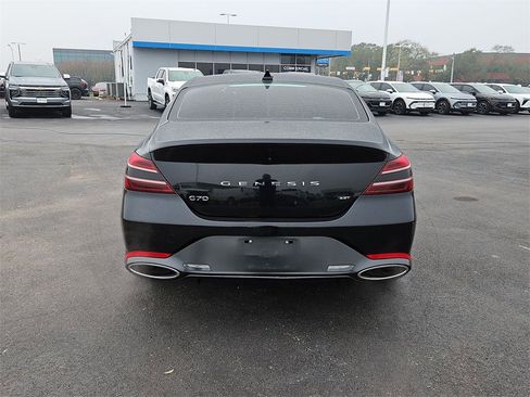 Used 2022 Genesis G70 3.3T image 5